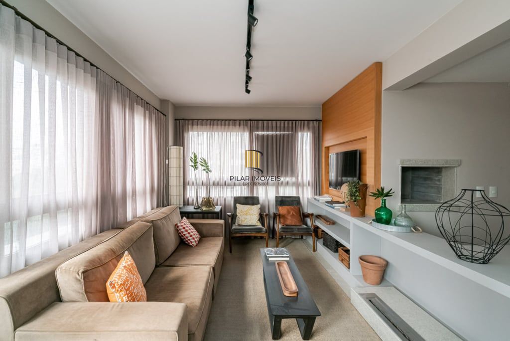 Apartamento 3 dormitórios no bairro Menino Deus