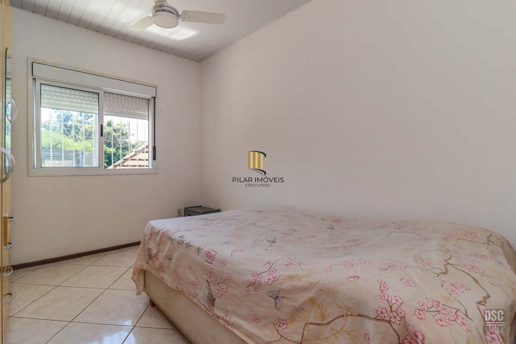 Casa 2 dormitórios no bairro Hípica