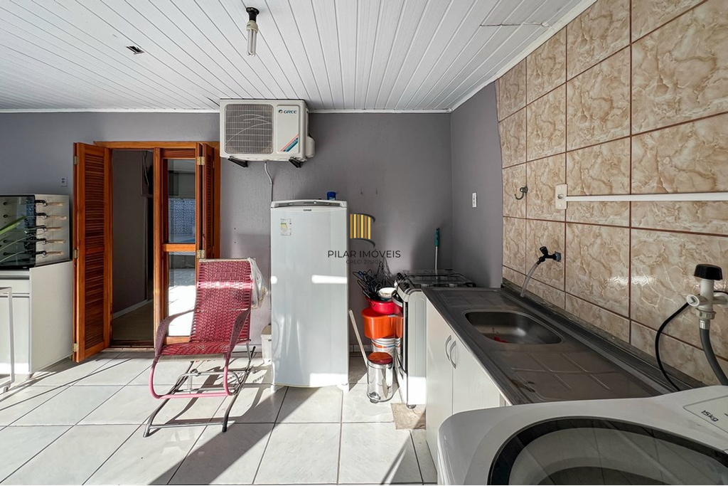 Casa 2 dormitórios no bairro Guajuviras