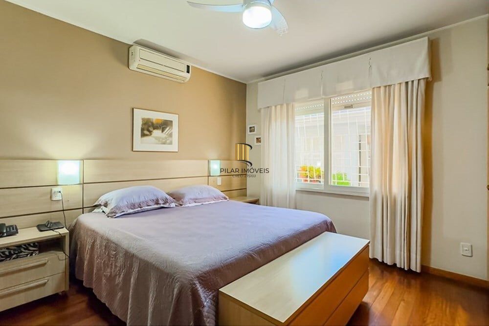 Casa 4 dormitórios no bairro Santa Maria Goretti