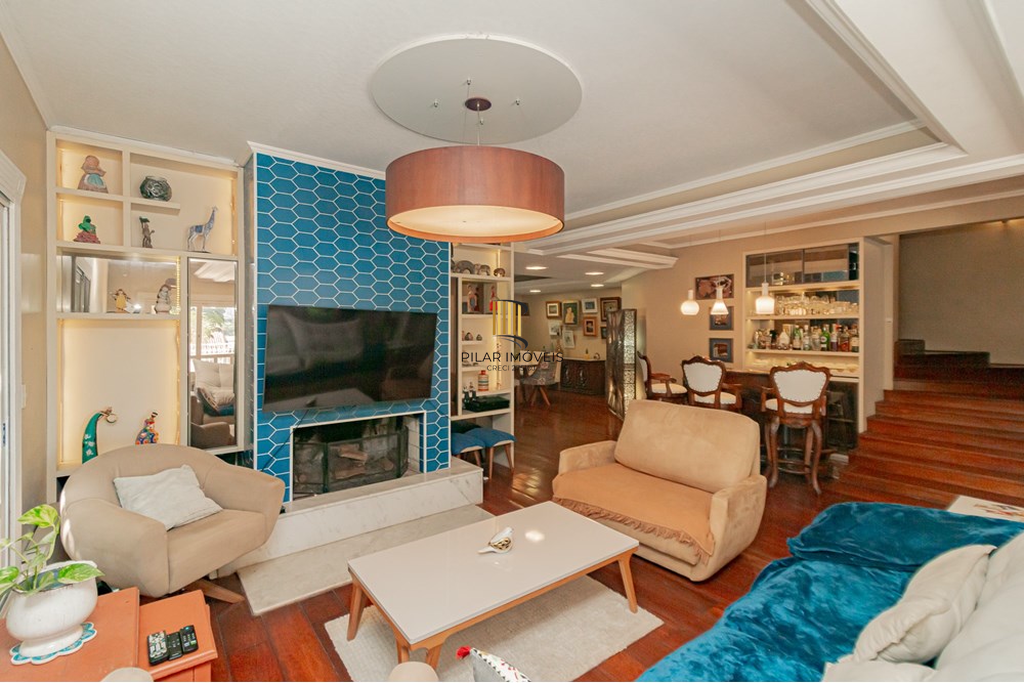 Casa 4 dormitórios no bairro Chácara das Pedras