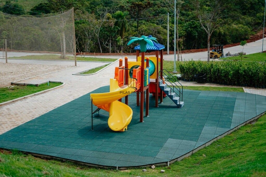 Terreno no bairro Querência