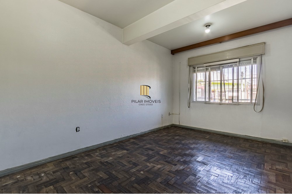 Casa 4 dormitórios no bairro Sarandi