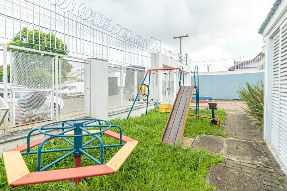 Casa 2 dormitórios no bairro Jardim Carvalho