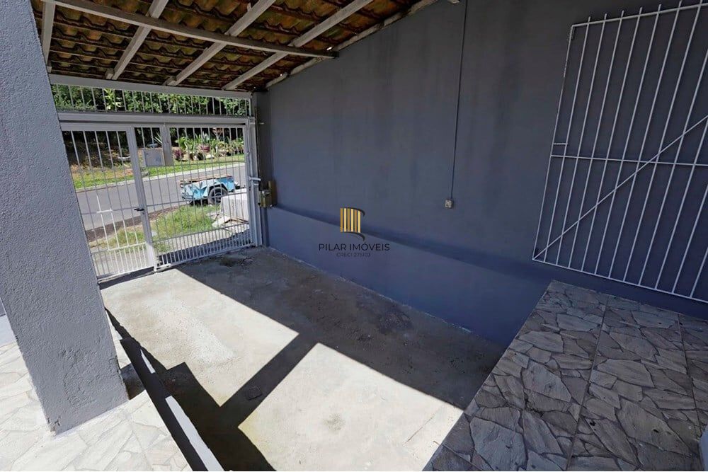 Casa 2 dormitórios no bairro Jardim Algarve