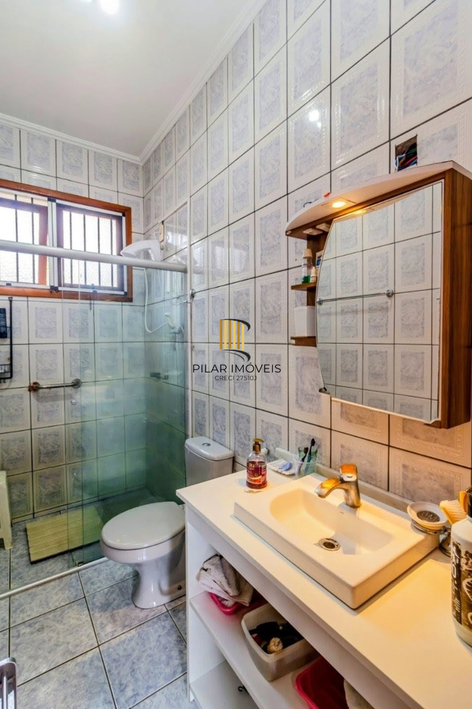 Casa 3 dormitórios no bairro Menino Deus