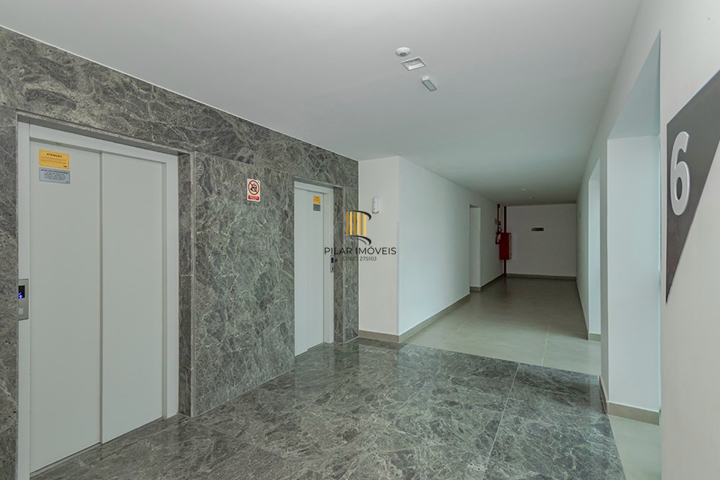 Apartamento 2 dormitórios no bairro Menino Deus