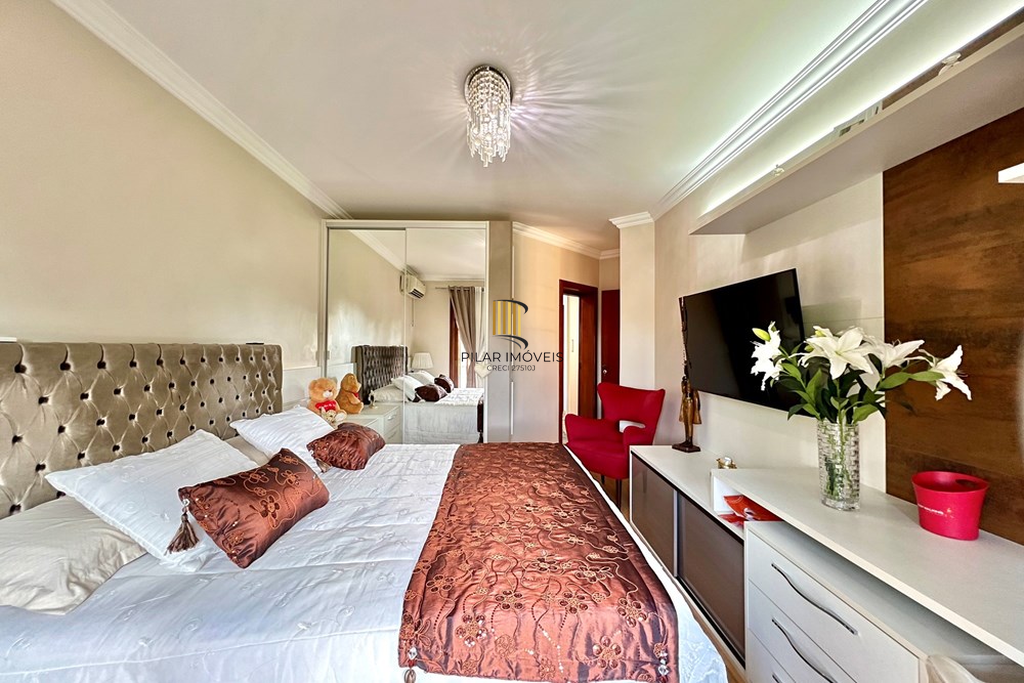 Casa 4 dormitórios no bairro Moinhos de Vento