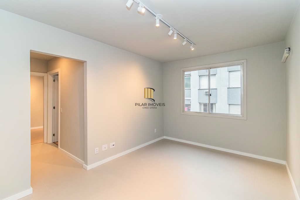 Apartamento 2 dormitórios no bairro Vila Ipiranga