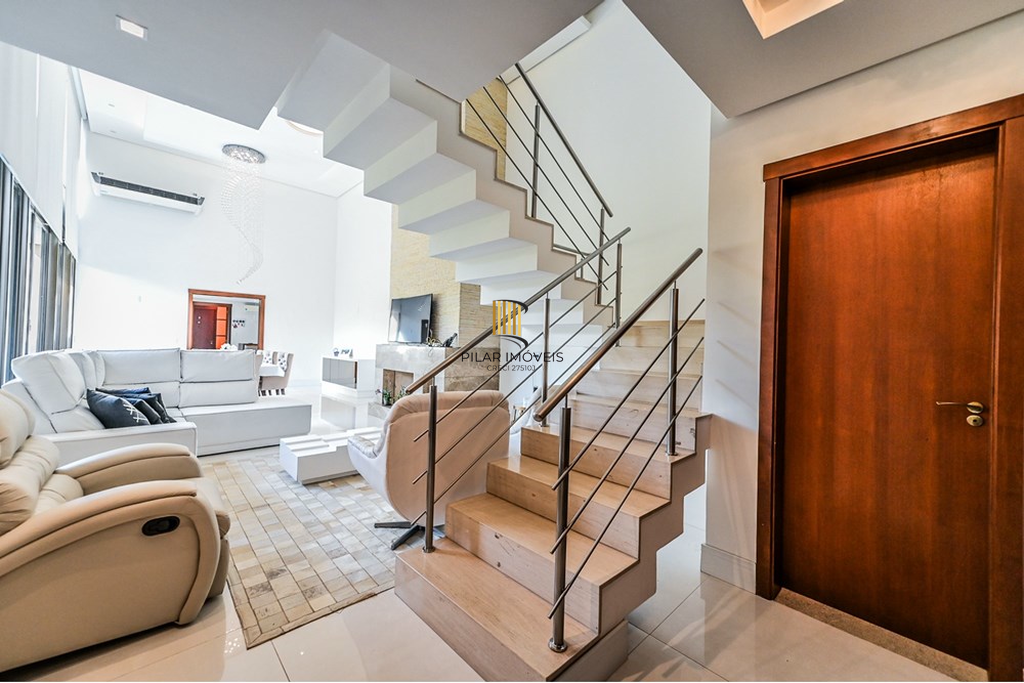 Casa de Condomínio 5 dormitórios no bairro São Lucas