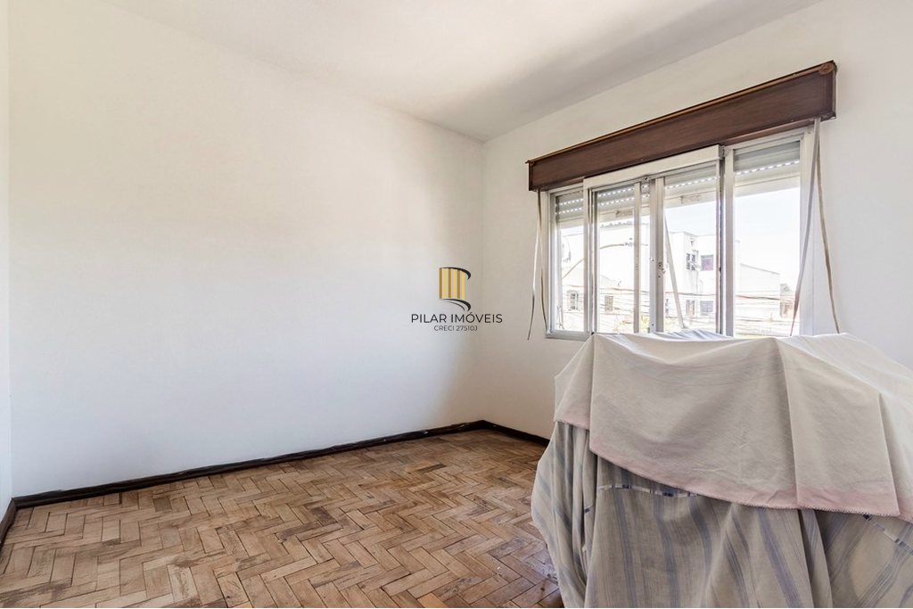 Casa 4 dormitórios no bairro Sarandi