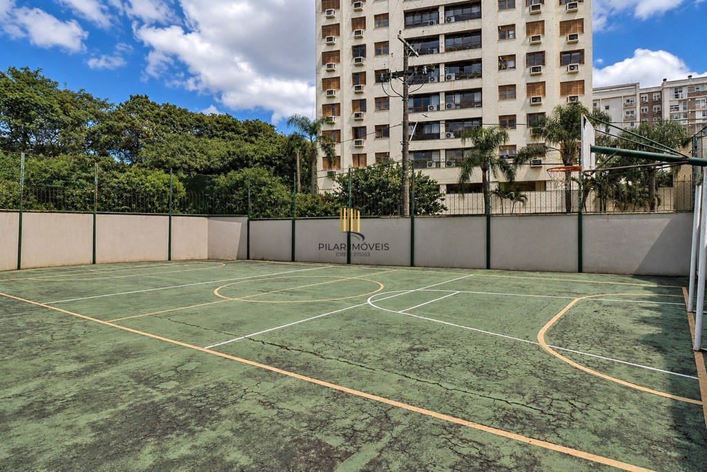 Casa de Condomínio 3 dormitórios no bairro Jardim Itu