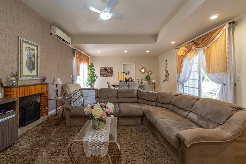 Casa 4 dormitórios no bairro Marechal Rondon