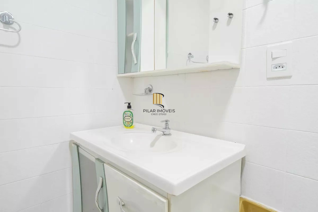 Apartamento 2 dormitórios no bairro Menino Deus