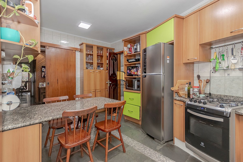 Casa 4 dormitórios no bairro Passo da Areia