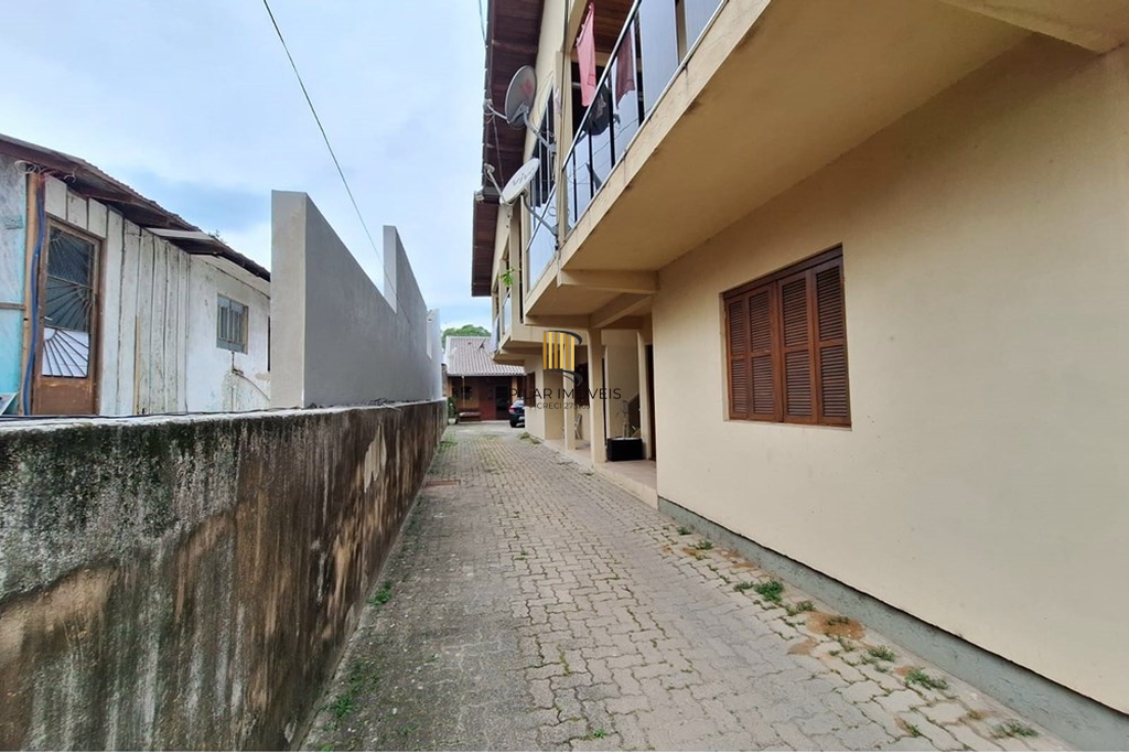 Apartamento 2 dormitórios no bairro Capão da Cruz