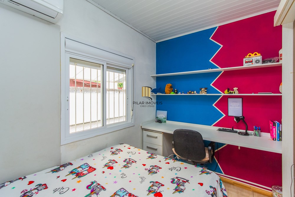 Casa de Condomínio 2 dormitórios no bairro Niterói