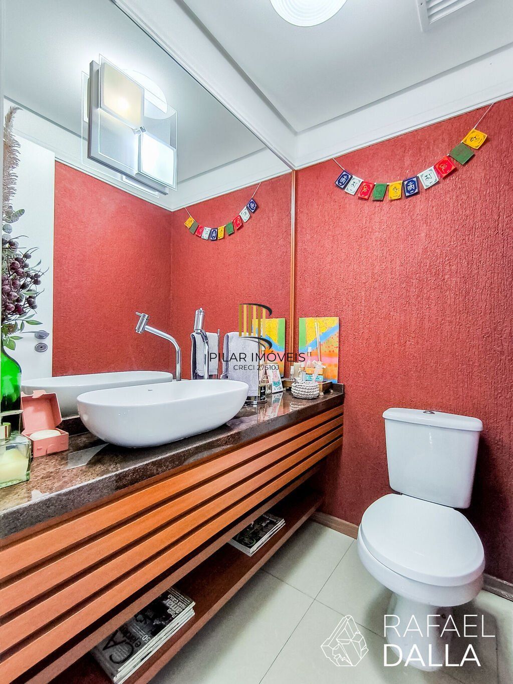 Casa de Condomínio 3 dormitórios no bairro Jardim Carvalho