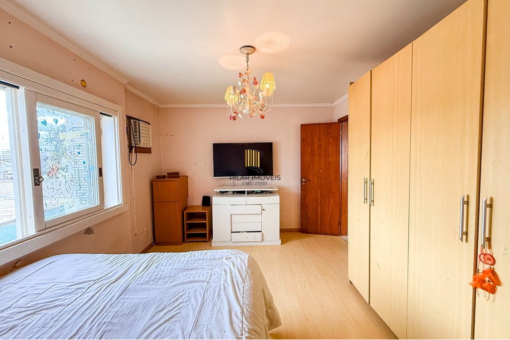 Casa 6 dormitórios no bairro Nossa Senhora das Graças