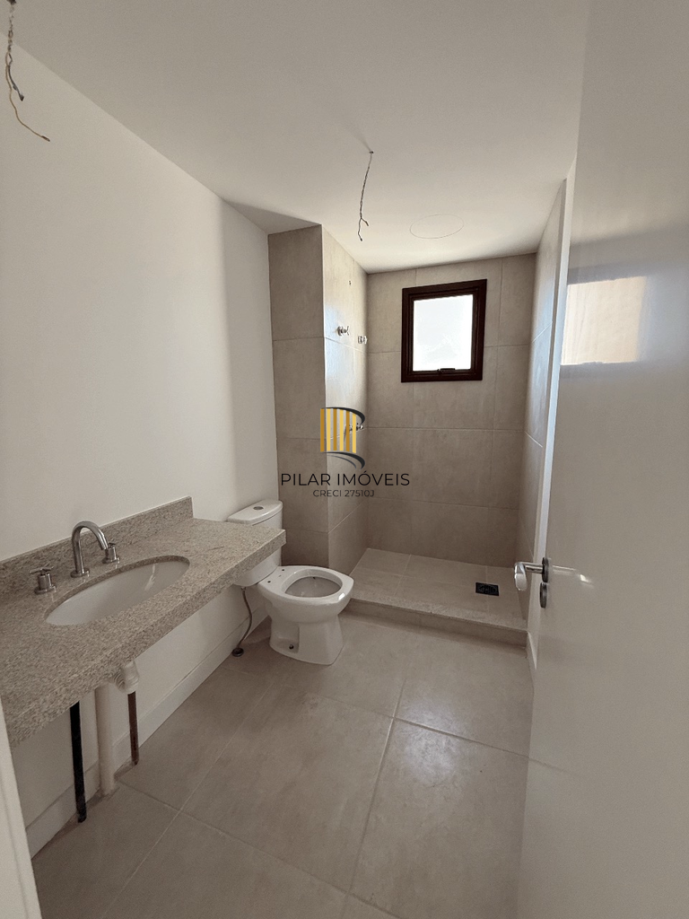 Apartamento 3 dormitórios no bairro Menino Deus