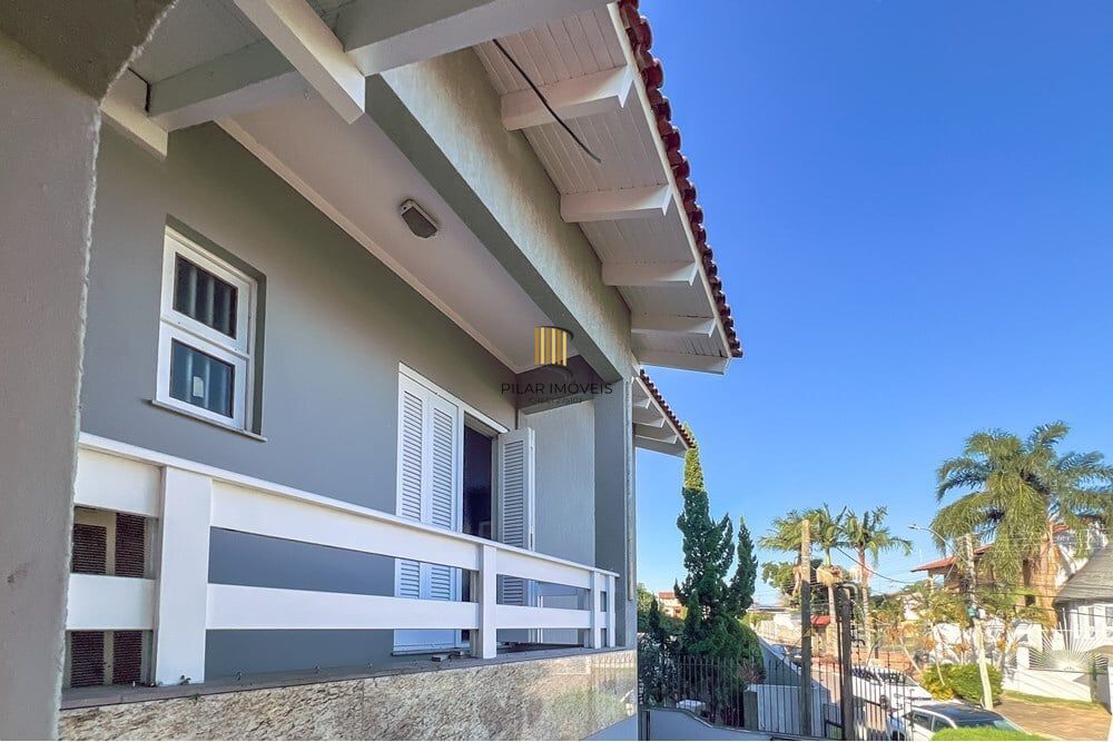 Apartamento 4 dormitórios no bairro Igara