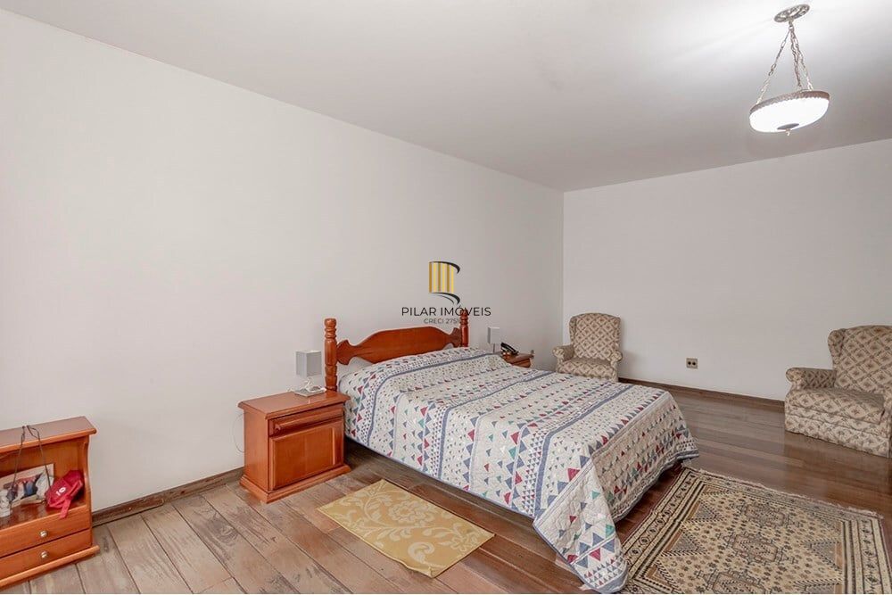 Casa 4 dormitórios no bairro Jardim Itu