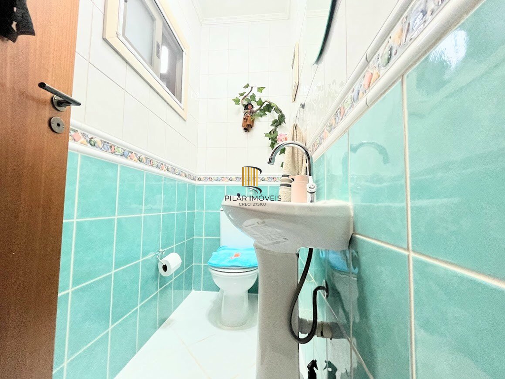 Casa 3 dormitórios no bairro Espírito Santo