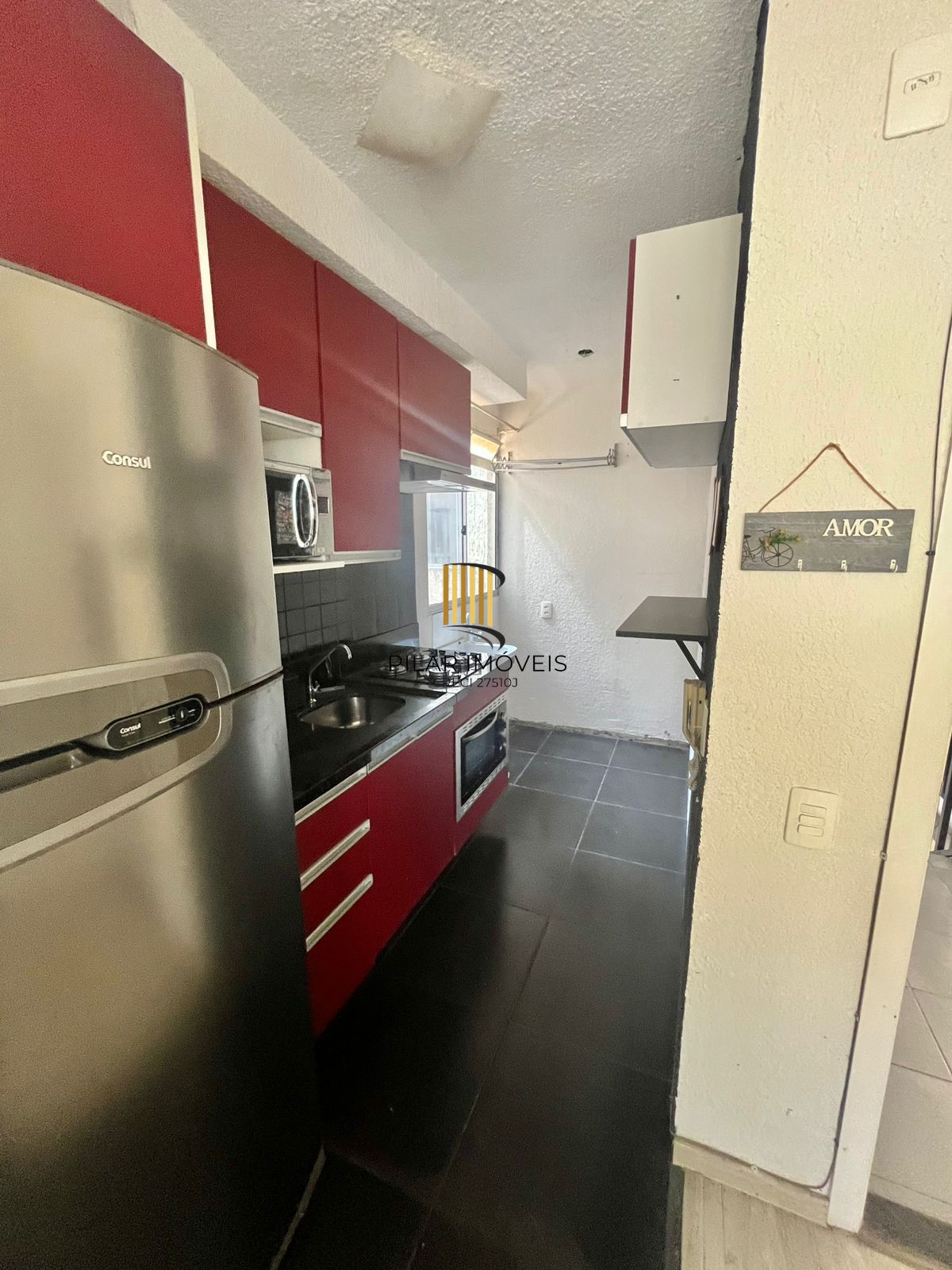 Apto 2 Dormitórios, Sala, Cozinha, Banheiro, semimob, 01 vaga garagem-rotativa