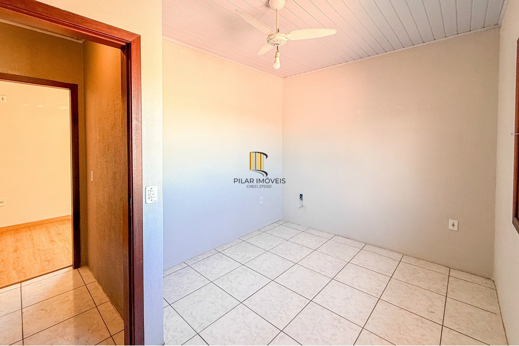 Casa 2 dormitórios no bairro Olaria