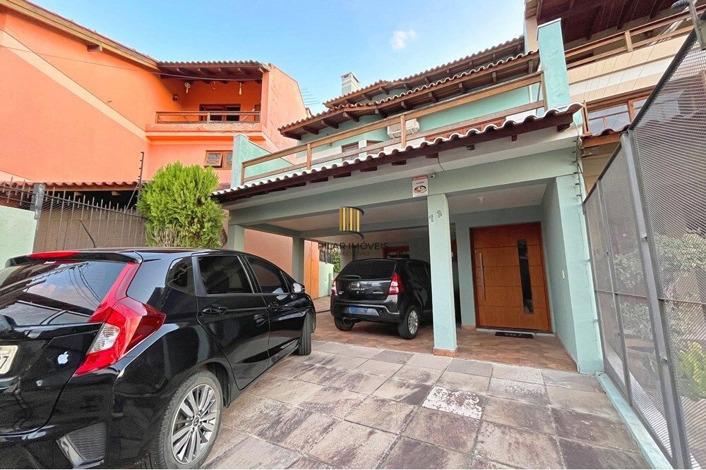 Casa 3 dormitórios no bairro Espírito Santo