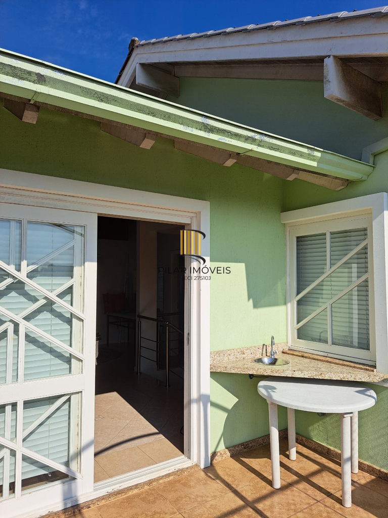 Casa 4 dormitórios no bairro Cristal