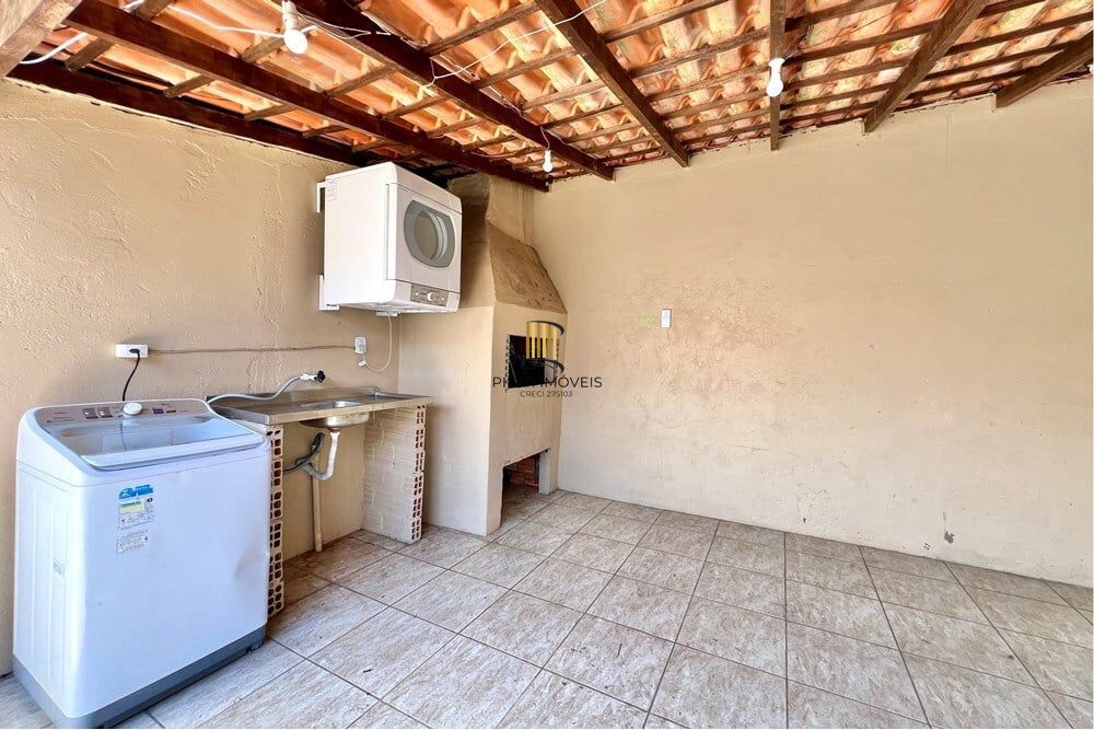 Casa 2 dormitórios no bairro São José