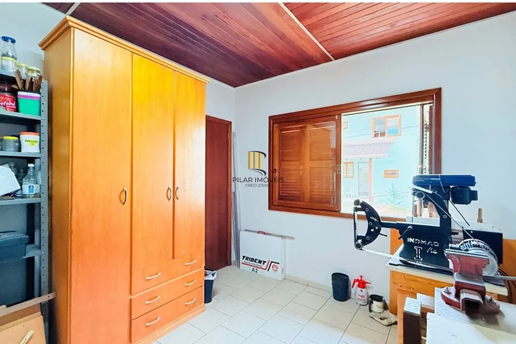 Casa 4 dormitórios no bairro Teresópolis