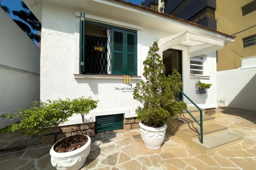 Casa 3 dormitórios no bairro Petrópolis