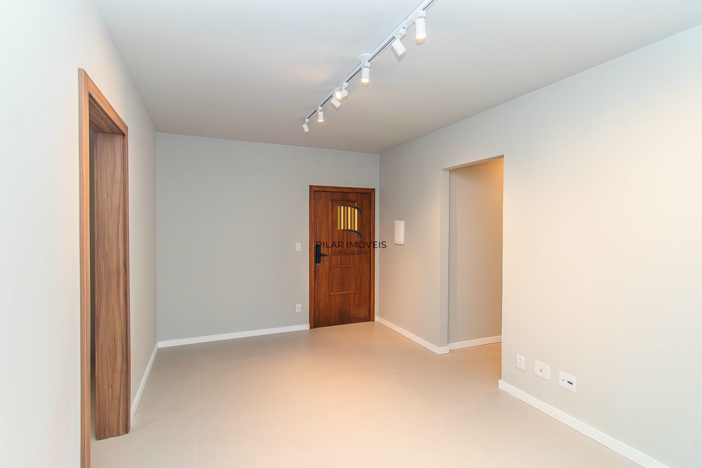 Apartamento 2 dormitórios no bairro Vila Ipiranga