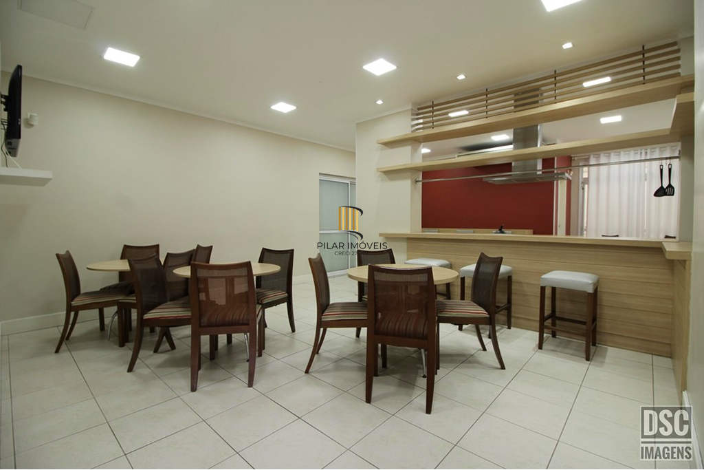 Apartamento 3 dormitórios no bairro Vila Ipiranga