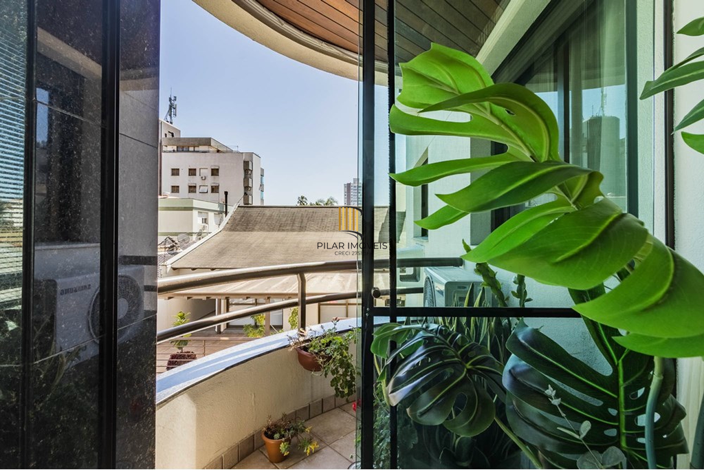 Apartamento 3 dormitórios no bairro Menino Deus