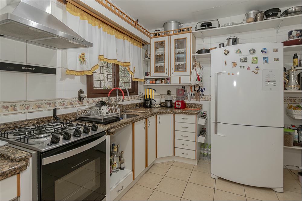 Casa 4 dormitórios no bairro Moinhos de Vento