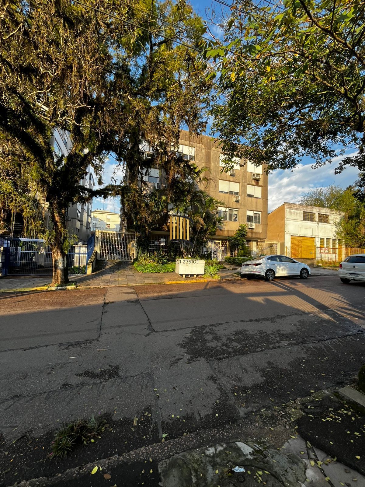 Apartamento 02 dorm, 62 m², 01 vaga de garagem, no bairro Cristo Redentor, PoA - Pilar Imóveis