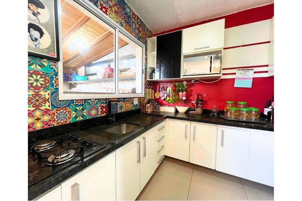 Casa de Condomínio 2 dormitórios no bairro Igara
