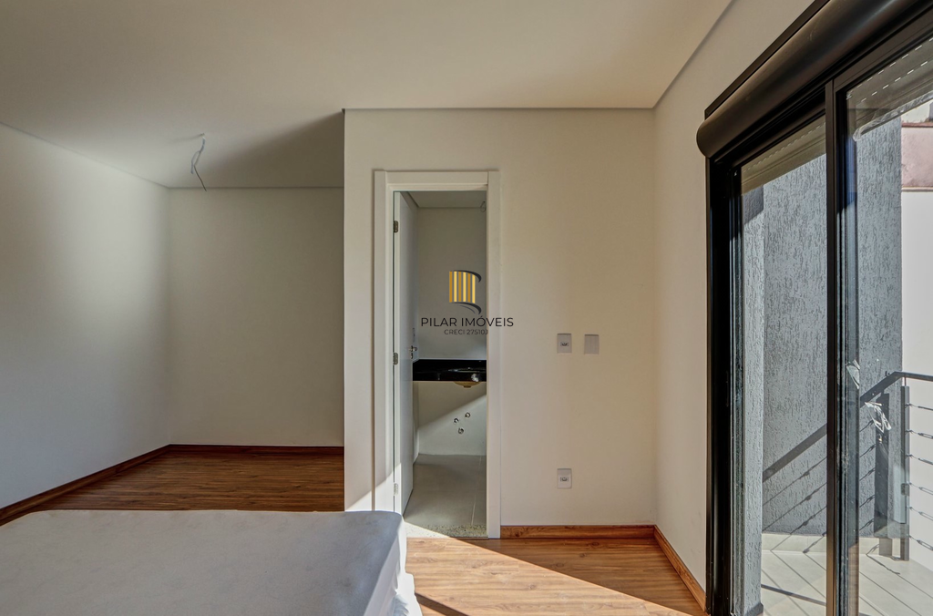 Casa 3 dormitórios no bairro Chácara das Pedras
