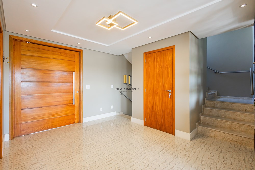 Casa 3 dormitórios no bairro Chácara das Pedras