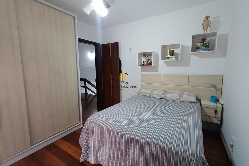 Casa 3 dormitórios no bairro Jardim do Salso