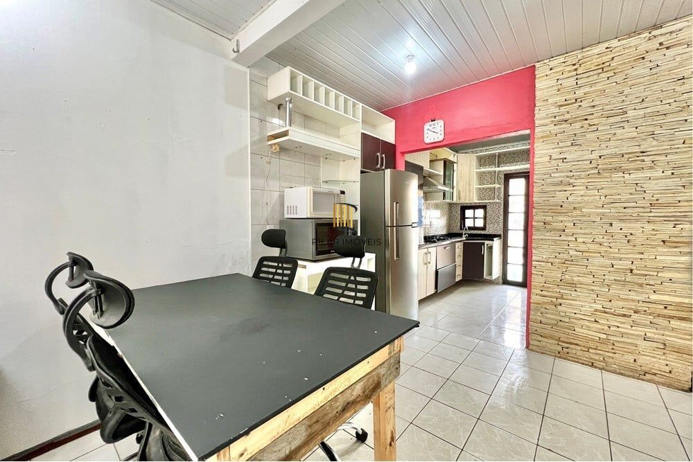 Casa 2 dormitórios no bairro São José