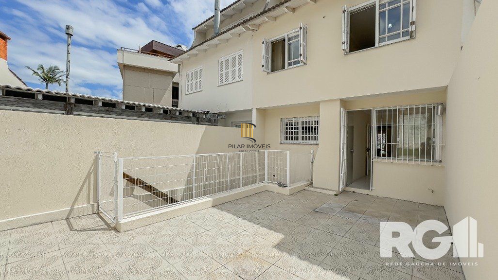 Casa 4 dormitórios no bairro Chácara das Pedras