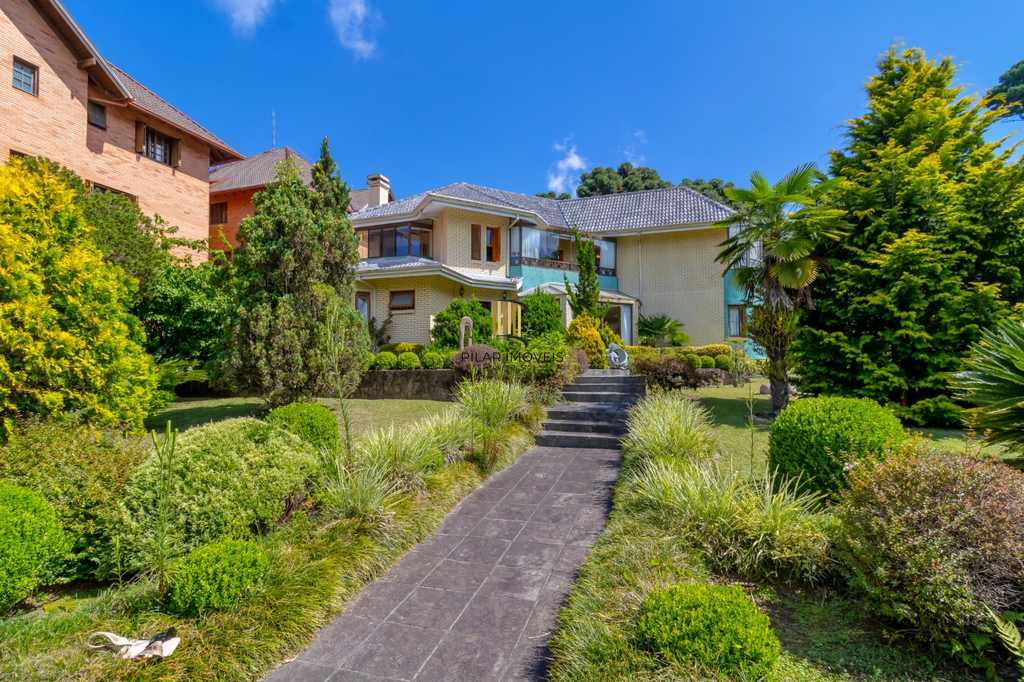 Casa 3 dormitórios no bairro Vila Suzana