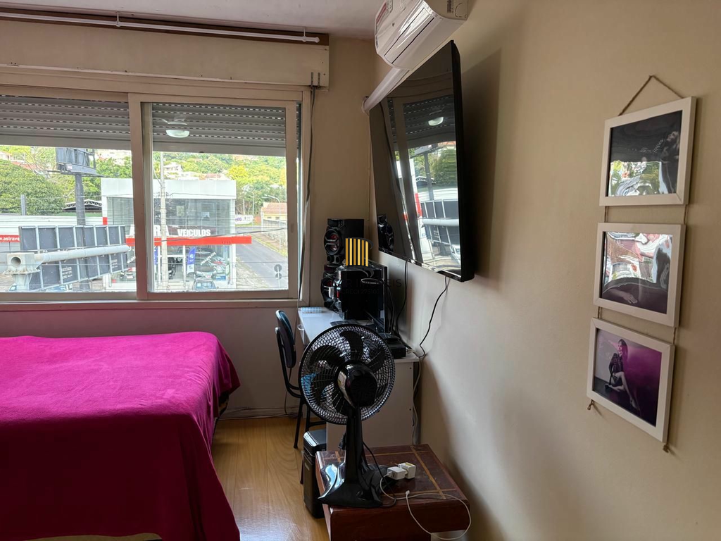 Apartamento 2 dormitórios no bairro Glória