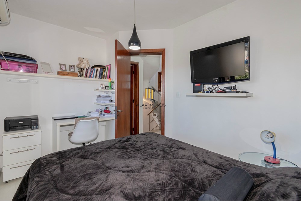 Casa de Condomínio 3 dormitórios no bairro Ipanema