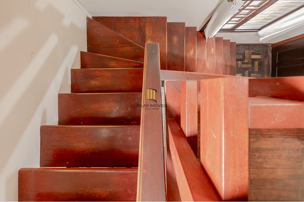 Casa 4 dormitórios no bairro Passo da Areia