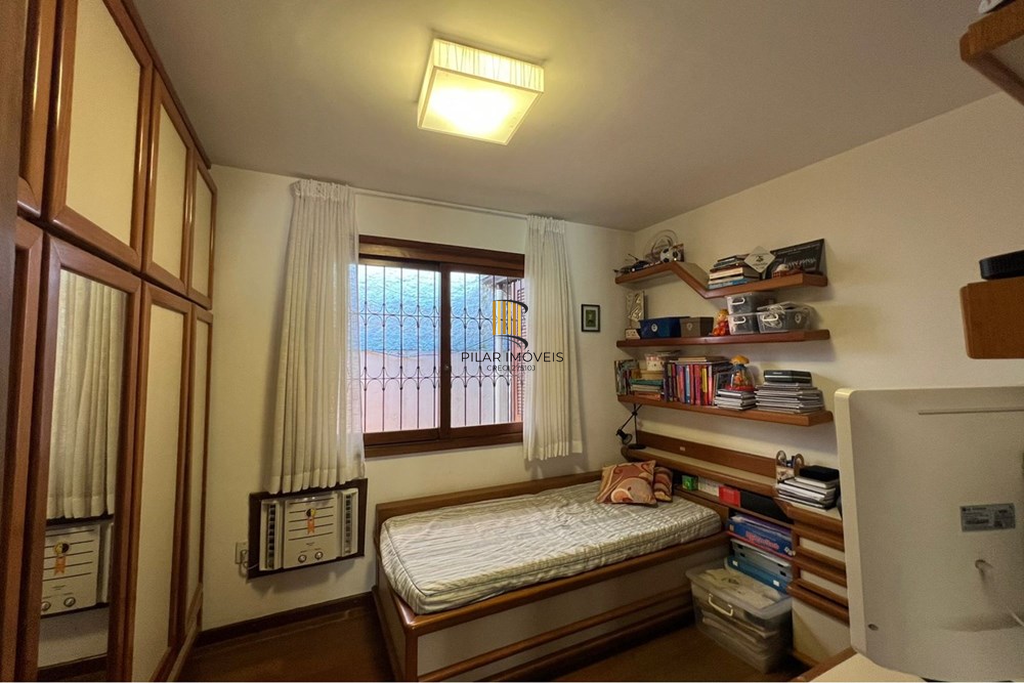 Casa 3 dormitórios no bairro Santana